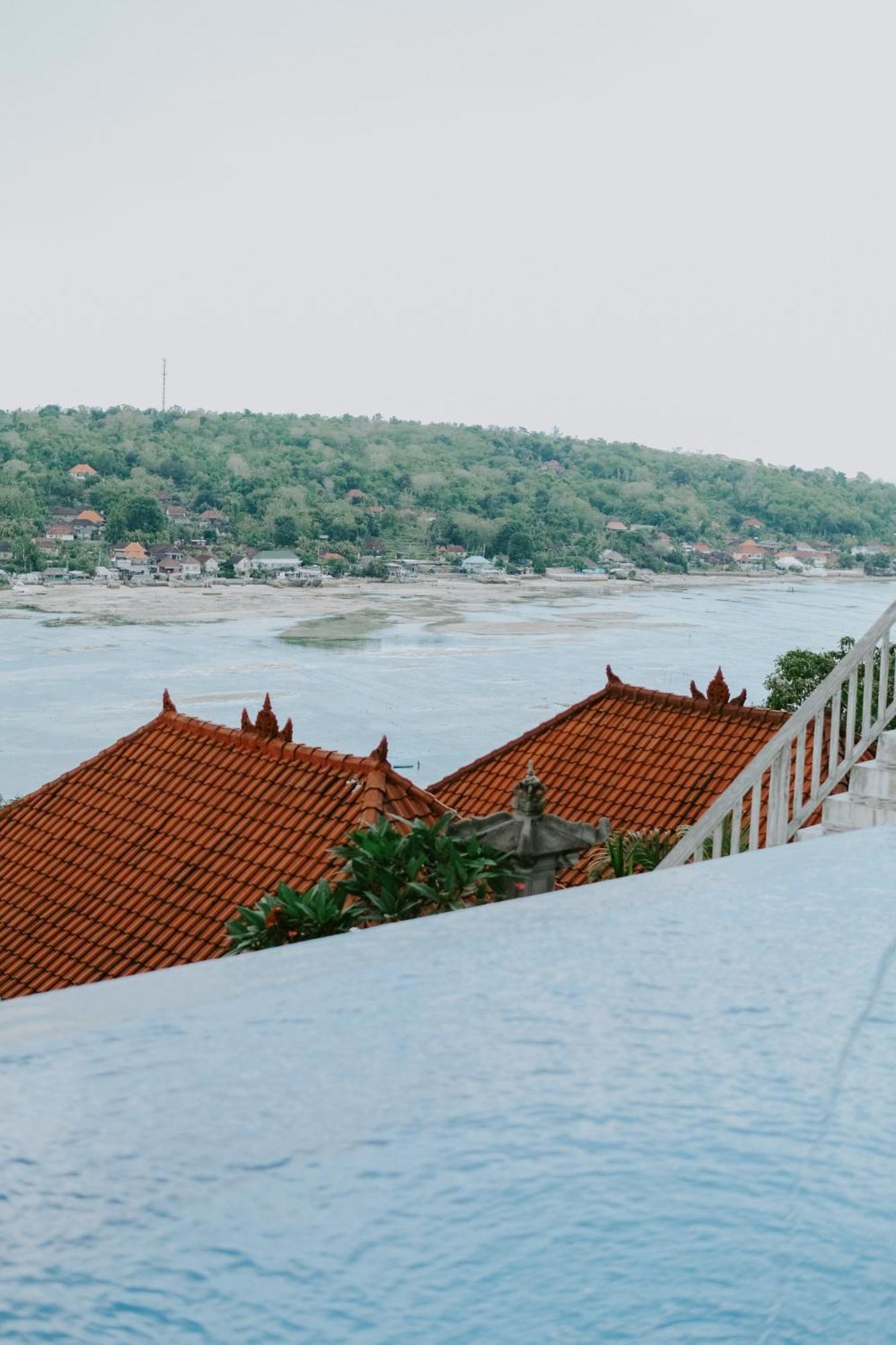 Lanussa Hill Villa Lembongan Exterior foto